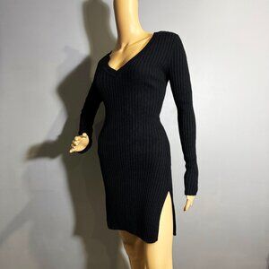 Black Ribbed Knit Sweater Dress 🖤 V-neck bodycon w/ side slit